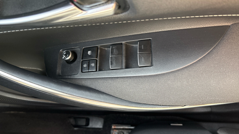 Toyota Corolla 1.8 VVT-i Hybrid Icon Tech 5dr CVT Hybrid Estate